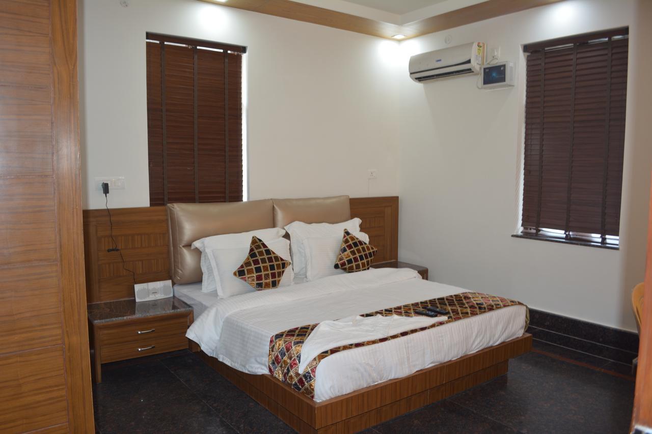 Oyo 10448 Green View Home Stay Dehradun Extérieur photo