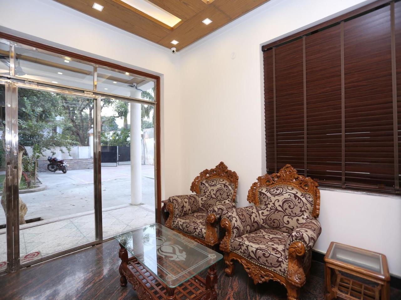 Oyo 10448 Green View Home Stay Dehradun Extérieur photo