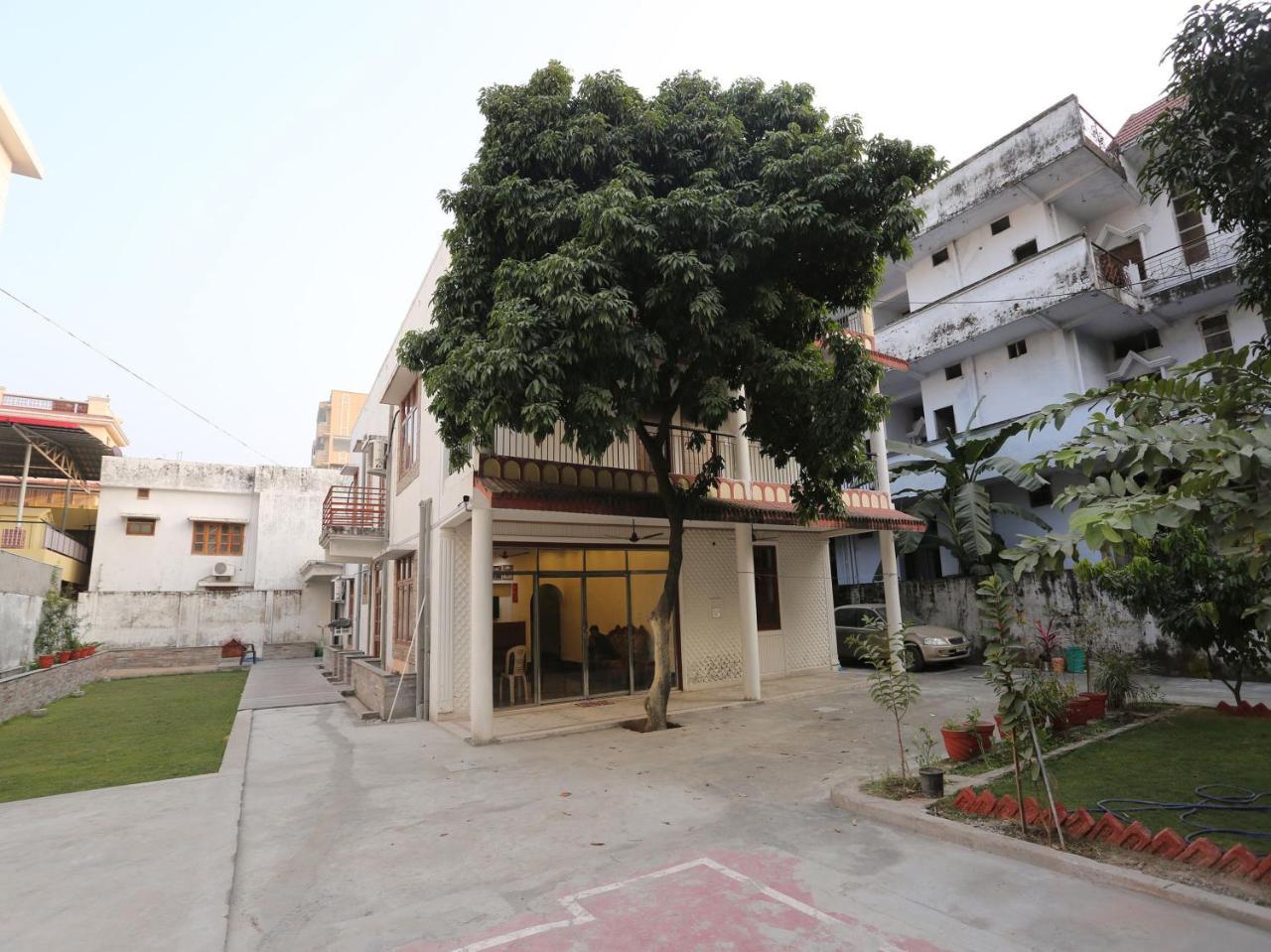 Oyo 10448 Green View Home Stay Dehradun Extérieur photo