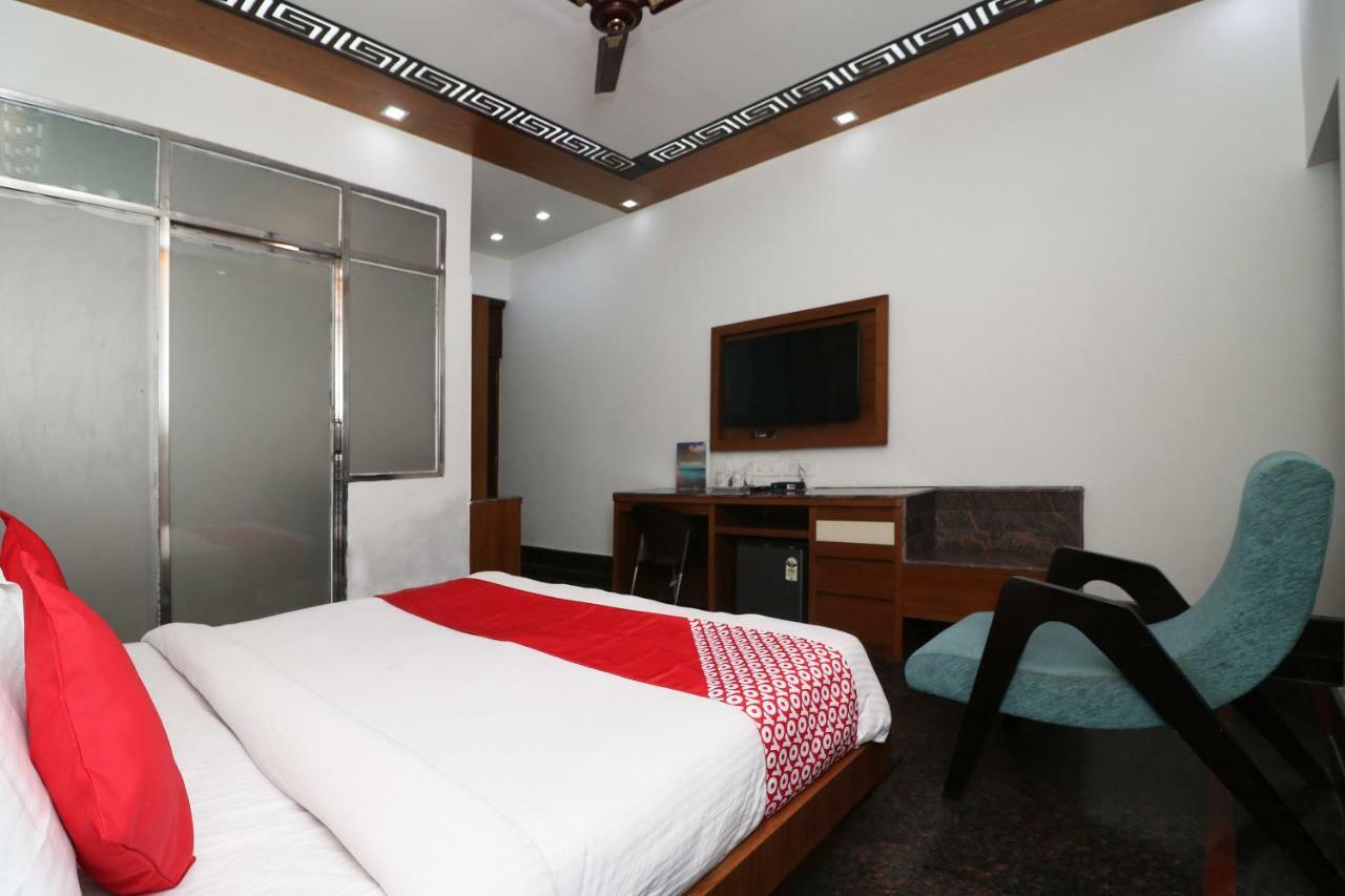Oyo 10448 Green View Home Stay Dehradun Extérieur photo