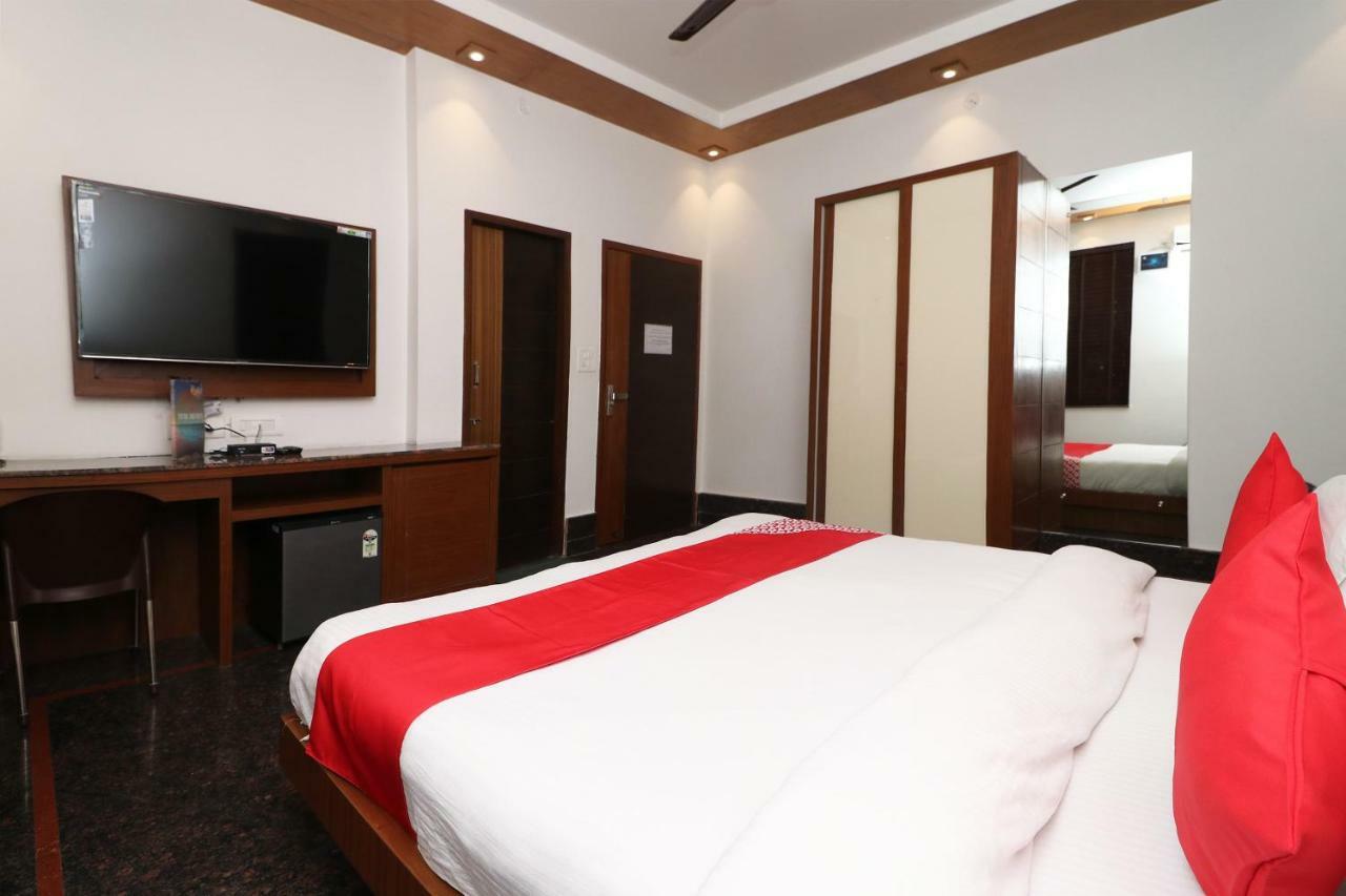 Oyo 10448 Green View Home Stay Dehradun Extérieur photo