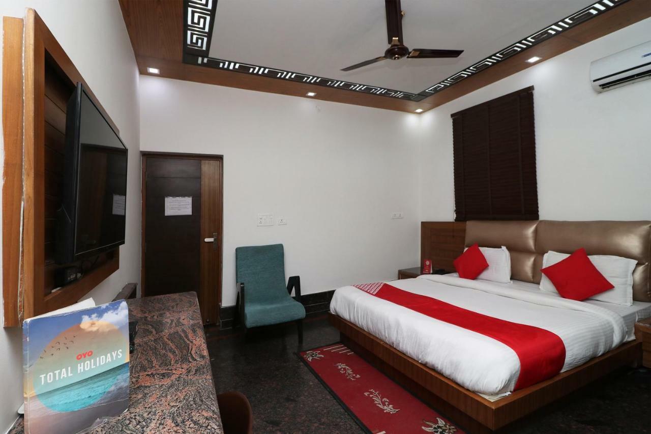 Oyo 10448 Green View Home Stay Dehradun Extérieur photo