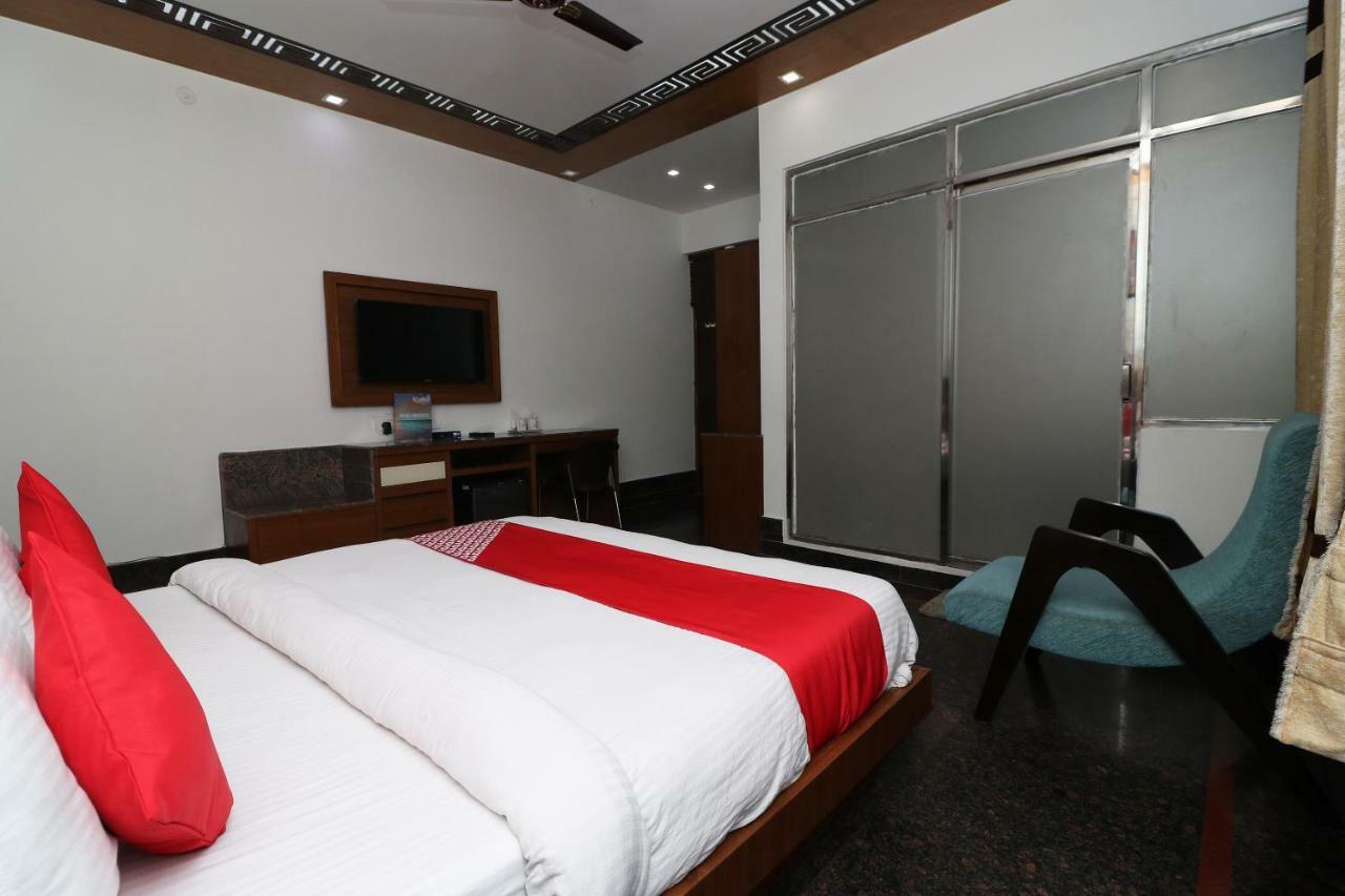 Oyo 10448 Green View Home Stay Dehradun Extérieur photo
