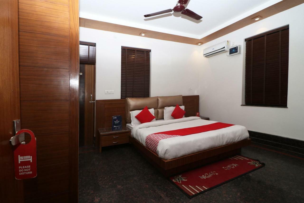 Oyo 10448 Green View Home Stay Dehradun Extérieur photo